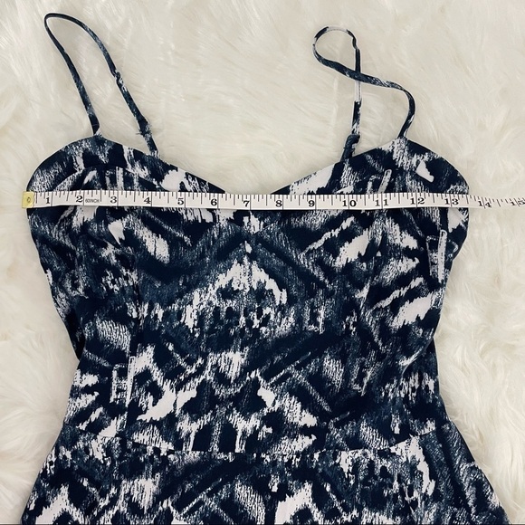 AEROPOSTALE Blue and White Geometric Mini Dress Size Small - Picture 5 of 8